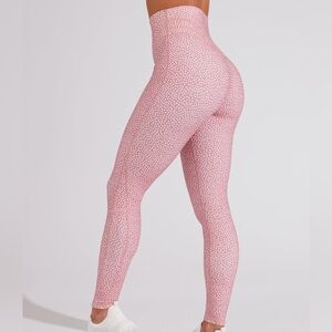 BuffBunny Salt Pink Bossy Legacy Leggings